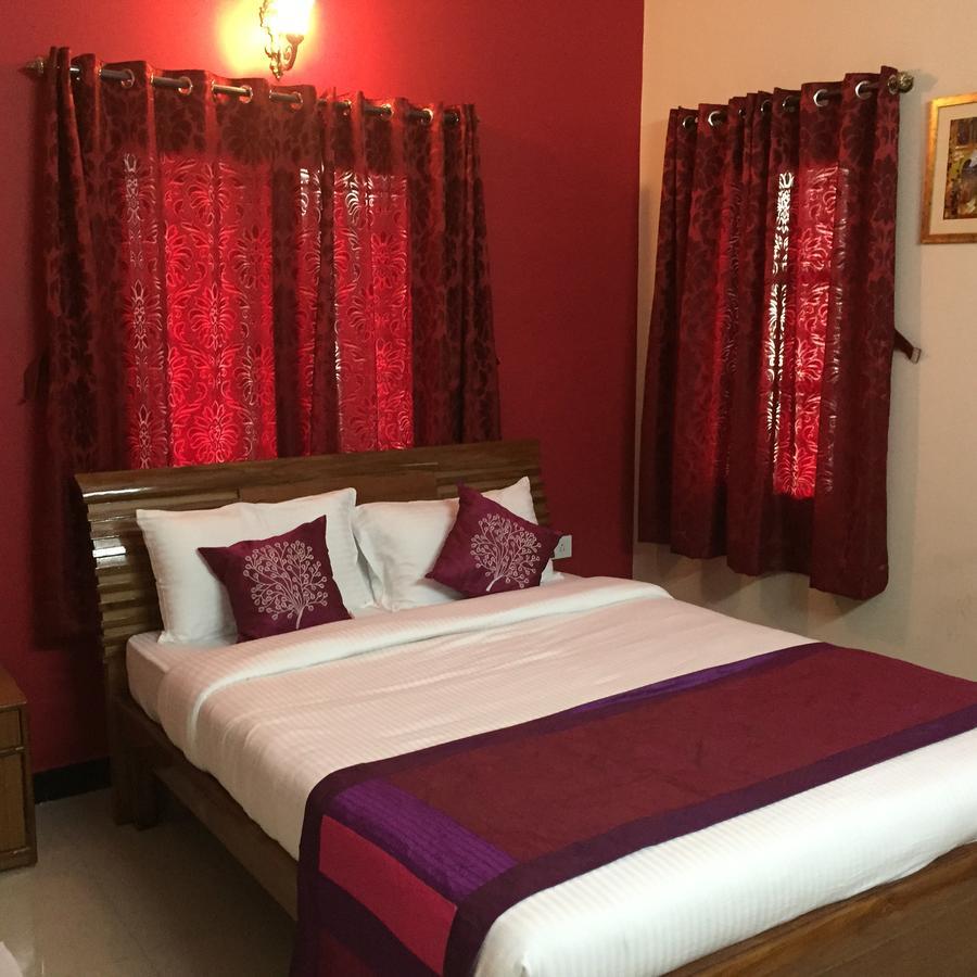 Oyo 2916 Apartment Queens Castle Bangalore Esterno foto