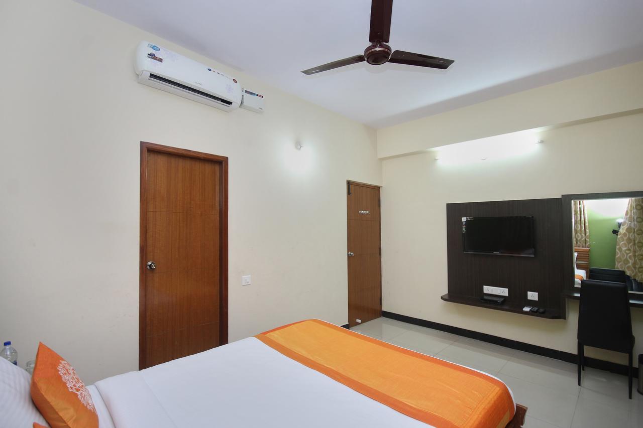 Oyo 2916 Apartment Queens Castle Bangalore Esterno foto