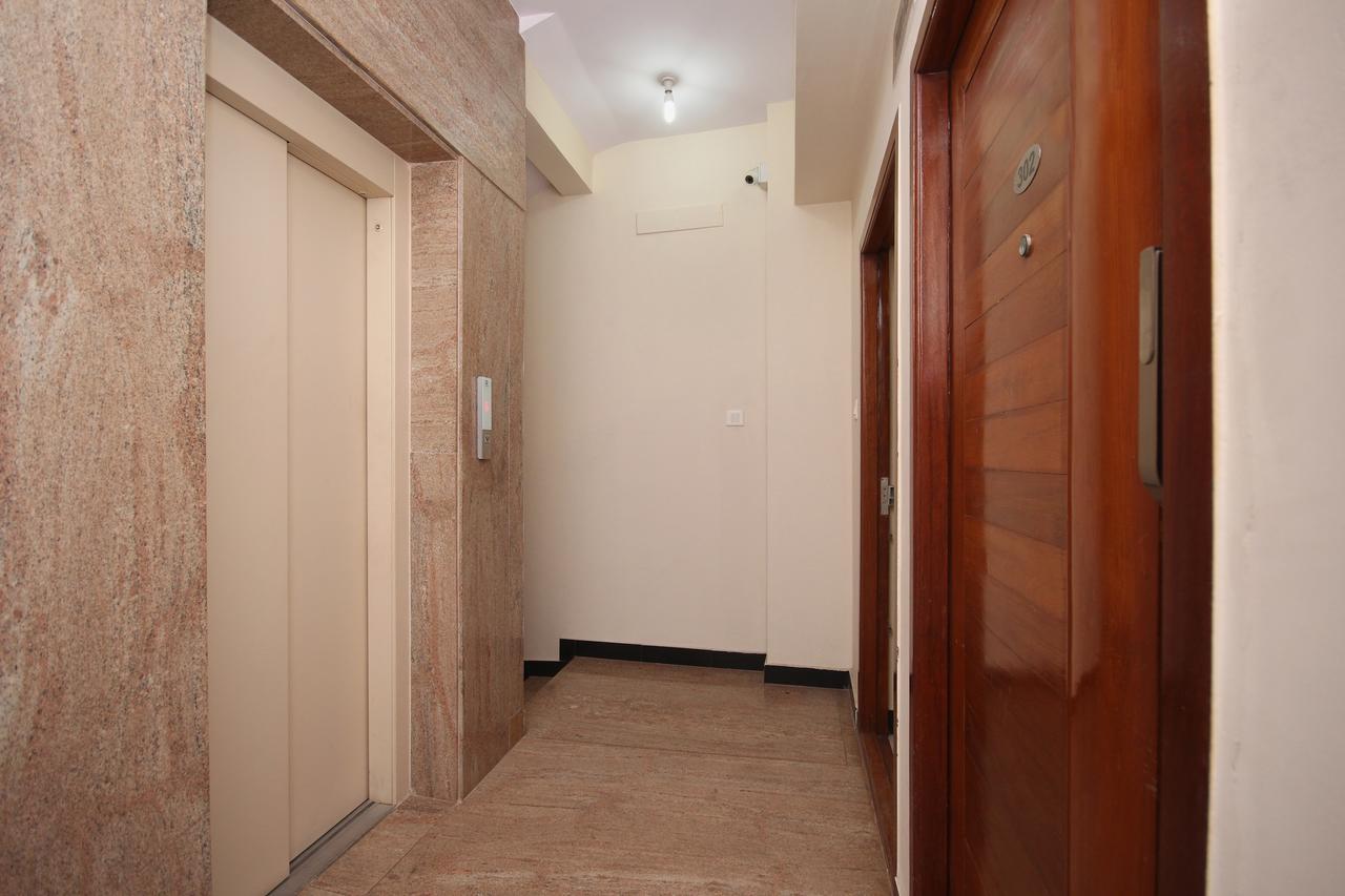 Oyo 2916 Apartment Queens Castle Bangalore Esterno foto