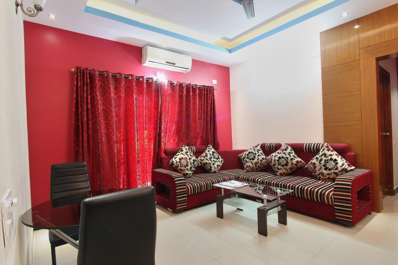 Oyo 2916 Apartment Queens Castle Bangalore Esterno foto